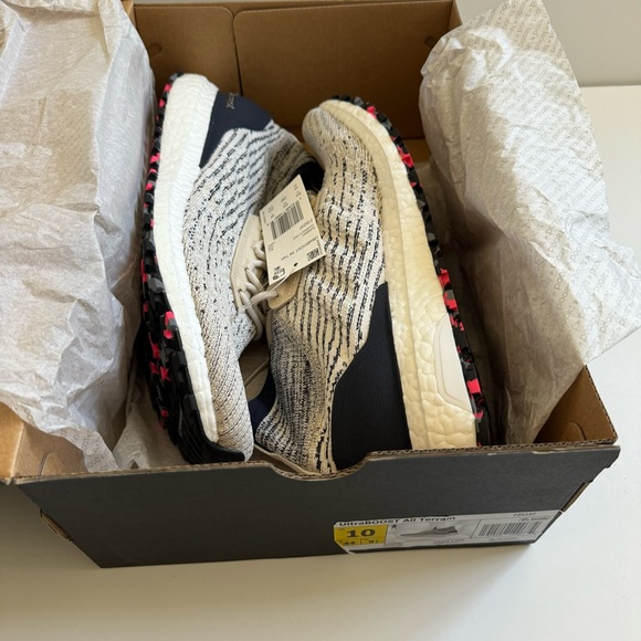 NIB adidas UltraBoost All Terrain M’s Size 10 - Picture 2 of 9
